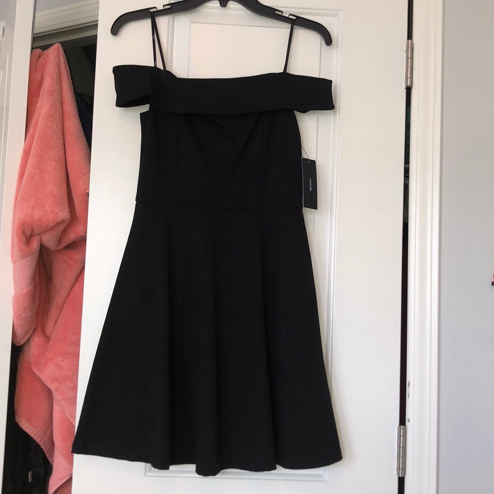 Lulu’s Black Dress